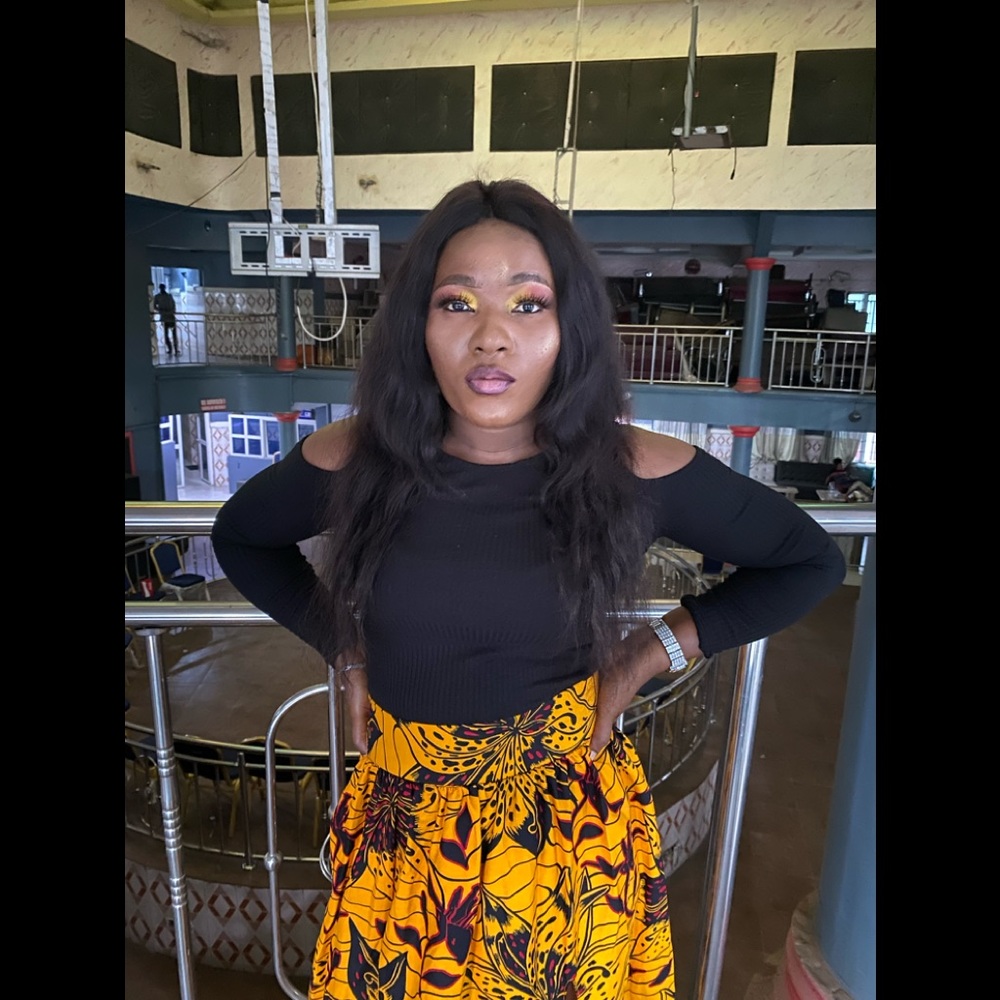 African Print Maxi skirt with a slit, high waist - Picture 7 of 8